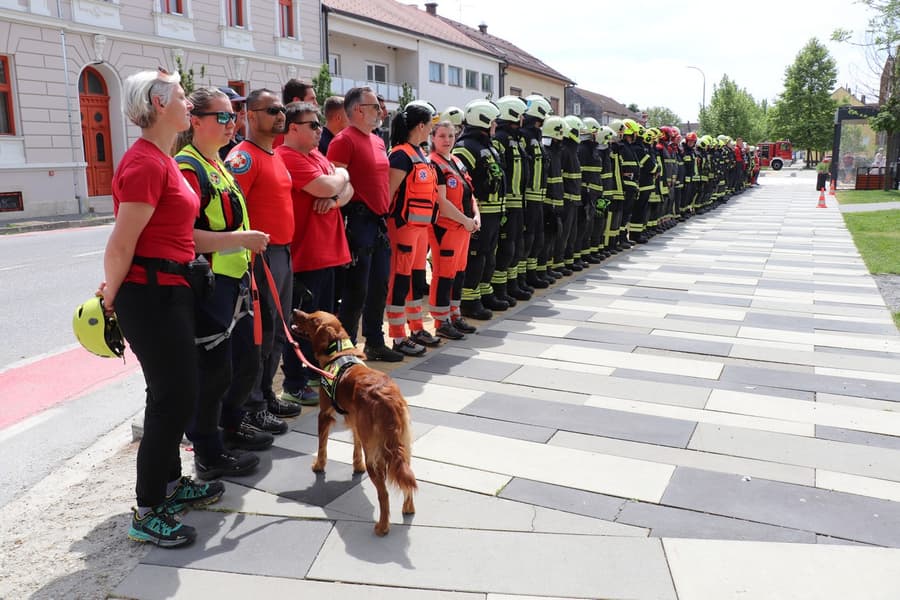 Postrojavanje na vježbi Zajednička snaga 2026 u Đurđevcu